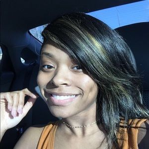 Meet your Posher, Natika